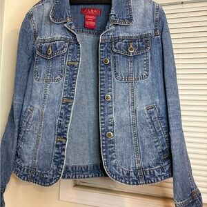 Zena Women's Classic Blue Jean Jacket